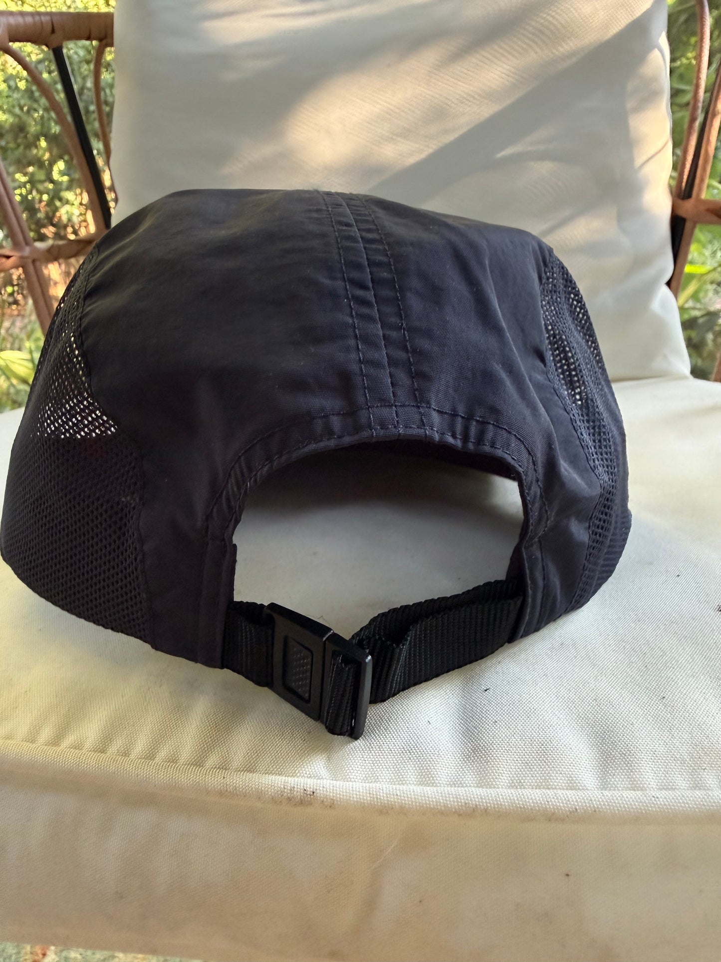 The Running Hat (navy)